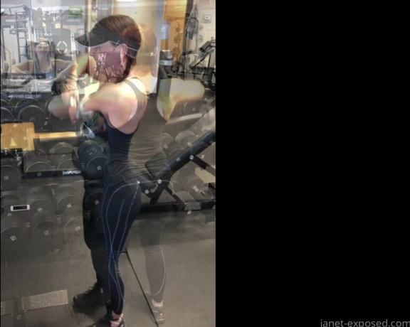 Janet Mason XXX aka Janetmasonxxx OnlyFans - Highlight clip from my workout today Shoulders and upper back today! Hubby actually was nice enough