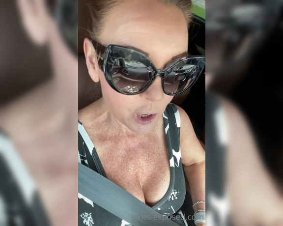 Janet Mason XXX aka Janetmasonxxx OnlyFans - Quick video update on our way to pick up @seazonedbeef ! Another day another stud! Day 4 in a row