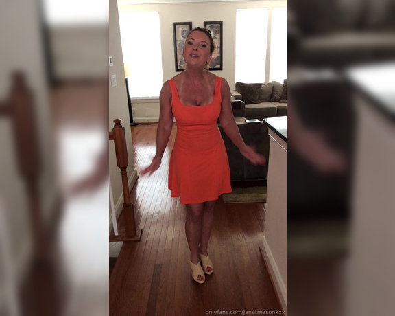 Janet Mason XXX aka Janetmasonxxx OnlyFans - Fan gift appreciation clip! Watch as I model cute little orange sundress from member Jeff (@u127752)