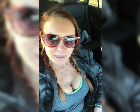 Janet Mason XXX aka Janetmasonxxx OnlyFans - Quick video hello as I head to the gym to get my sweat on with hubby! Check it out to see what body