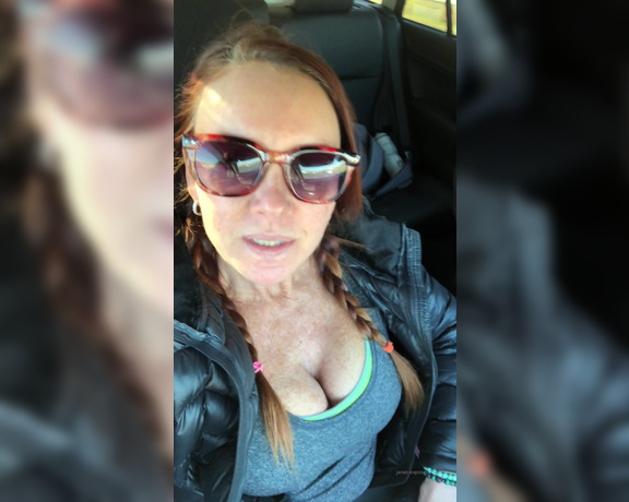 Janet Mason XXX aka Janetmasonxxx OnlyFans - Quick video hello as I head to the gym to get my sweat on with hubby! Check it out to see what body