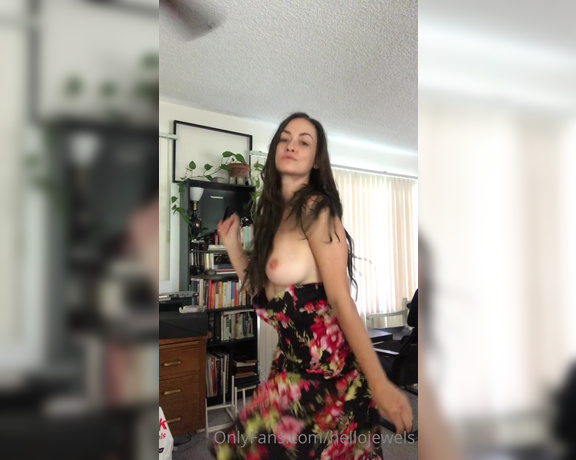 Hello Jewels aka Hellojewels OnlyFans - Click to the right for the 3+minutes video I decided to try for all these options here! Except vac 2