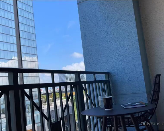 Hello Jewels aka Hellojewels OnlyFans - Naked on my private balcony the best way to travel! Enjoy this naked time lapse of me doing my morni