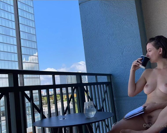 Hello Jewels aka Hellojewels OnlyFans - Naked on my private balcony the best way to travel! Enjoy this naked time lapse of me doing my morni