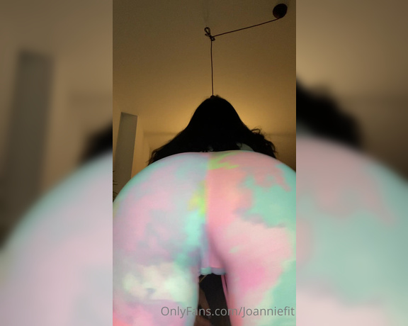 Joannie fit VIP aka Joanniefit OnlyFans - Striptease out of my gym clothes ( twerk completely naked , close up , 2min30sec) Video code pinkl