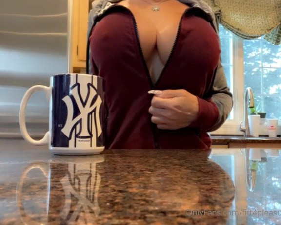 Kaitlyn Jaynne aka Fitt4pleasure OnlyFans - Making our way around the bases… have coffee with me at 2nd base