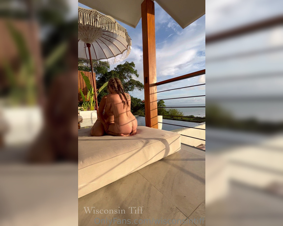 Wisconsin Tiff aka Wisconsintiff OnlyFans - Lesbian sex in paradise coming soon! @venessasbutt