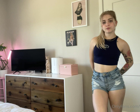 ValerieWhitebby -  Your step sister catches you in her room so she humiliates you by shoving her smelly feet