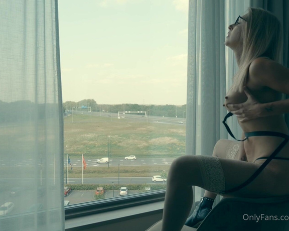 Elise Van Vlaanderen -  New teaser Enjoying myself in front of the window.