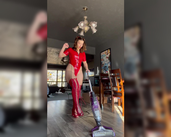 Queen_D aka Queen_egirl27 OnlyFans - I needed to mop my floor before starting my video