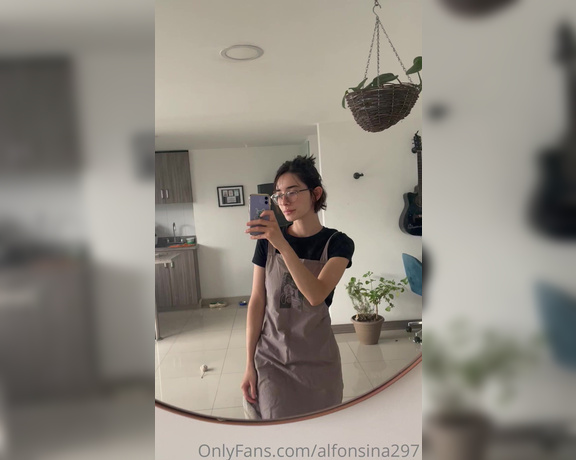 María Alfonsina aka Alfigarden OnlyFans - Your favorite chef cooking without panty jajajajaj