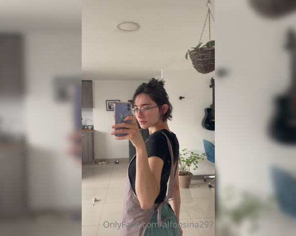 María Alfonsina aka Alfigarden OnlyFans - Your favorite chef cooking without panty jajajajaj