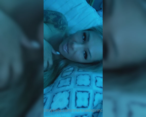 BAILEY aka Lilmermaidxx OnlyFans - Cum back to bed