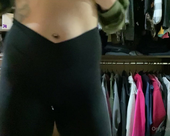 Kaylee aka Kay_leo3 OnlyFans - Yoga pants