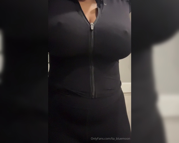 Lia Bluemoon aka Lia_bluemoon OnlyFans - Slow motion tit bouncing! vote for wednesdays upload pls