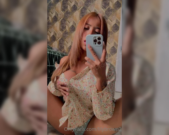LilyBrown2 aka Lilybrown2 OnlyFans - Rubbing these big tittes for you daddy