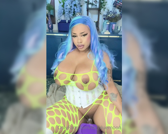 Lia Bluemoon aka Lia_bluemoon OnlyFans - Sit back and let me cream on you