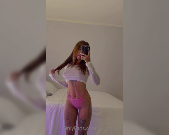 LilyBrown2 aka Lilybrown2 OnlyFans - You pick baby