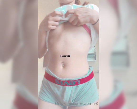 Caomi aka Caomi98 OnlyFans - Buenas tardes, algo diferente sin msica Hoy ir a grabar a la playa que quisieran ver