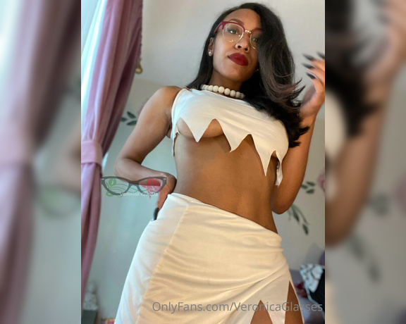 Veronica Glasses aka Veronicaglasses OnlyFans - Can you make my Bedrock 16