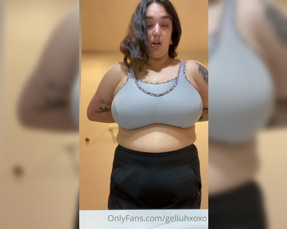 Gelluh aka Gelluhxoxo OnlyFans - The moment you take you bra off after work is magic