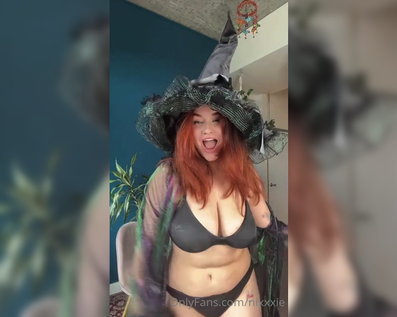 Nixie aka Nixxxie OnlyFans - ITS OCTOBER!!!  SPOOKY SEASON IS UPON US I am very excited, I have seen many requests to cospla 1