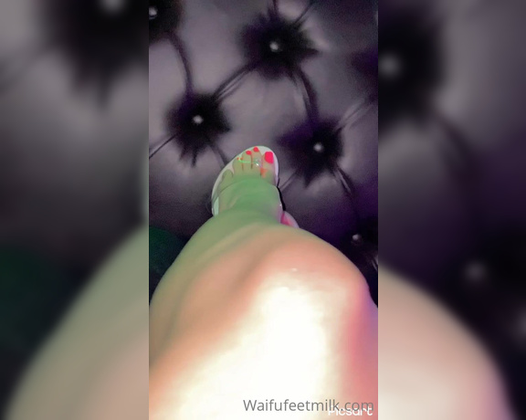 WaifuFeetMilk -  My favorite heels atm, I need more. I fkn wish I had someone to walk all over, ha