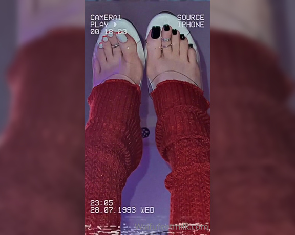 WaifuFeetMilk -  I bet you would love to explode all over my toes in my platforms