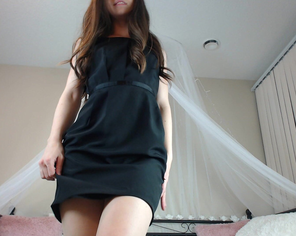 Lilcanadiangirl - Playing in my Black Dress