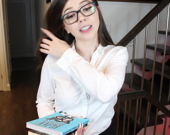 Lilcanadiangirl - The New Librarian