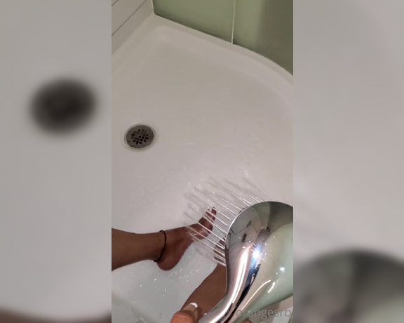 OrangesRB aka Orangesrb OnlyFans - Cant believe I went to the bathroom in the shower {Next video}