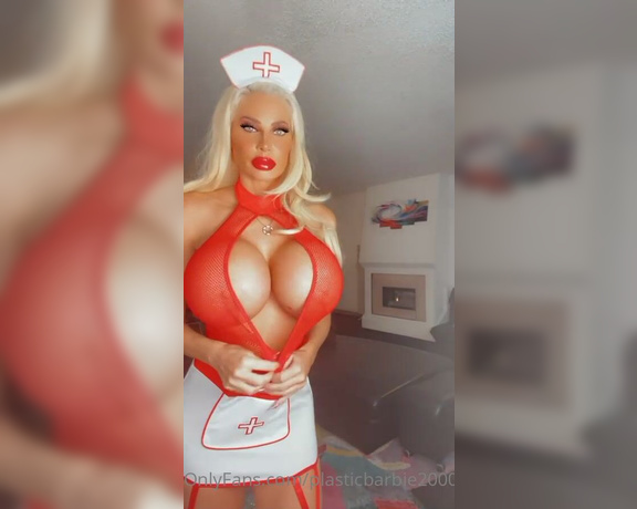 Bombshell Skyler aka Plasticbarbie2000 OnlyFans - New nurse video loves