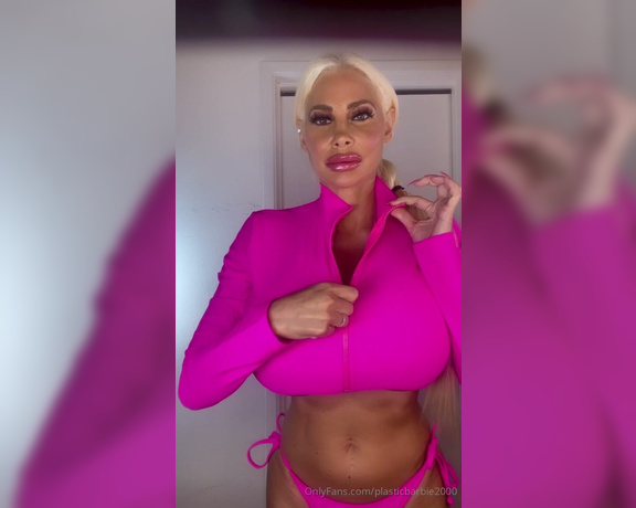 Bombshell Skyler aka Plasticbarbie2000 OnlyFans - Hi Guys I made a New strip down video in this sexy zipper bikini set ! Come get me naked For u baby