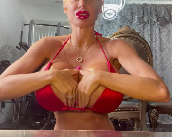 Bombshell Skyler aka Plasticbarbie2000 OnlyFans - These are my biggest sellers ! Here is my oil up Titty fuck with JOI and a cum countdown Enjoy my