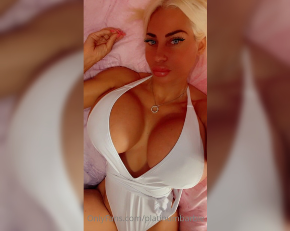 Bombshell Skyler aka Plasticbarbie2000 OnlyFans Video 352