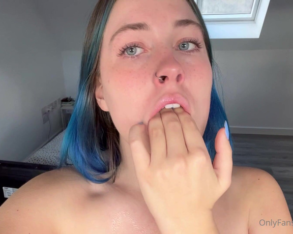 Clover Fae aka Cloverfae OnlyFans - SPIT SPIT SPIT 10 min gagging & drooling solo This has been a long time coming hasn’t it I know you