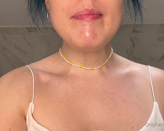 Clover Fae aka Cloverfae OnlyFans - Half of the Easter egg ends up in me  the other half ON me 14 min oral fixation & spit fetish video