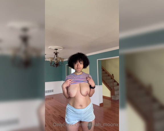 Delilah Moonx aka Delilah_moonx OnlyFans - Titty claps in the new house!