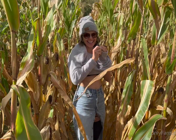 Serenity Cox aka Serenitycox OnlyFans - Hope you are ready for some corn porn tomorrow