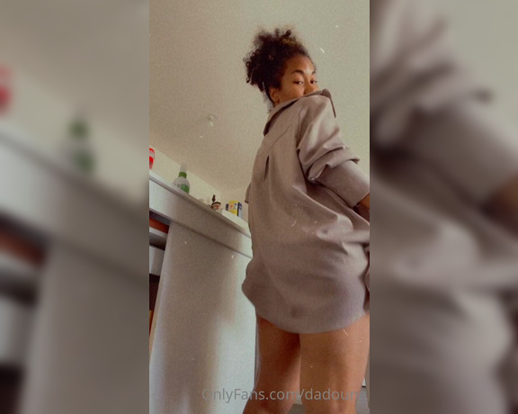 Lady Dadoune aka Dadoune OnlyFans Video 539