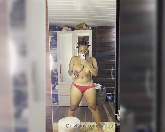 Lady Dadoune aka Dadoune OnlyFans Video 143