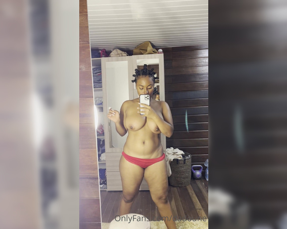 Lady Dadoune aka Dadoune OnlyFans Video 143