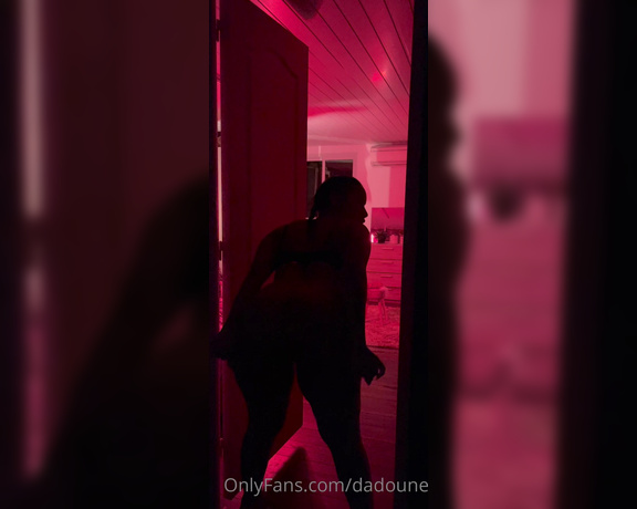 Lady Dadoune aka Dadoune OnlyFans - #silhoutechallenge en avant premire pour vous