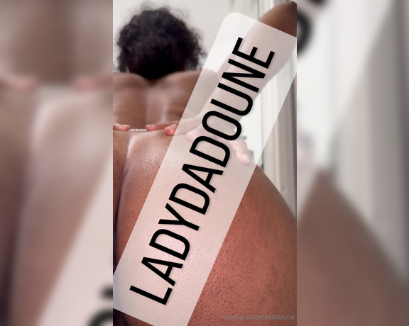 Lady Dadoune aka Dadoune OnlyFans - Bonne nuit je vous envoie le restes par message et sans censure