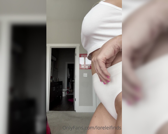 Lorelei Finds aka Loreleifinds OnlyFans - It is my birthday today! I am 43 years old! I thought you might want to see some 43 year old pussy