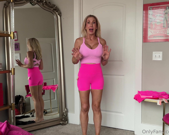 Lorelei Finds aka Loreleifinds OnlyFans - Another try on haul for you What do you want to see me try on next