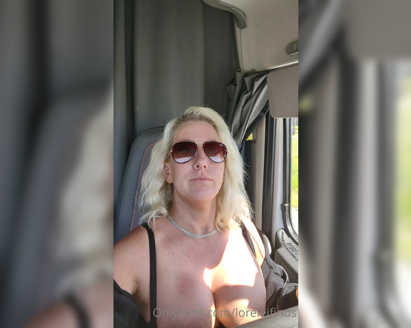 Lorelei Finds aka Loreleifinds OnlyFans - Sending you a topless driving and masturbation video Watch me drive down the country road with my