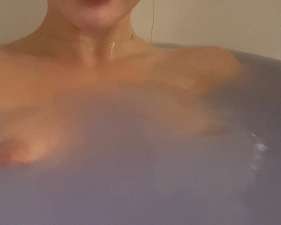 Mila Sobolov aka Milasobolov OnlyFans - Cute and kind of weird purple afternoon bath