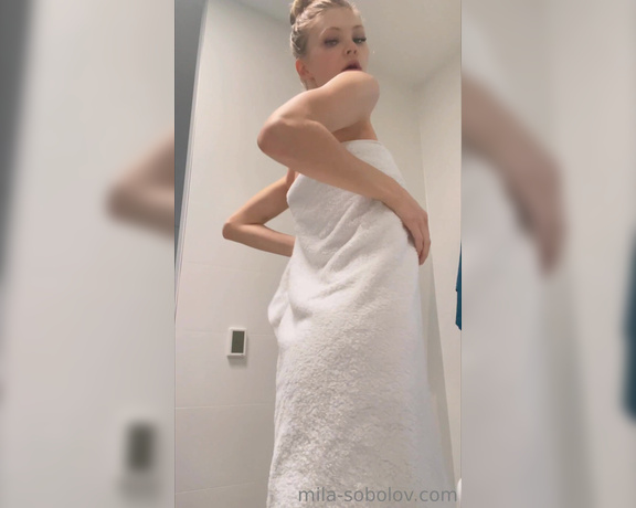 Mila Sobolov aka Milasobolov OnlyFans - Obligatory fresh out of the shower towel drop good morning lovers!