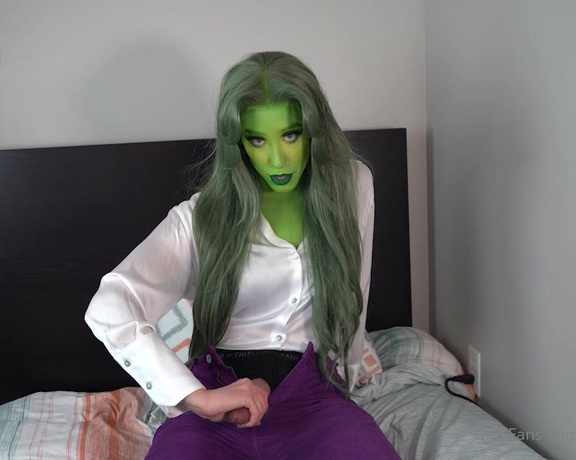 Toetally Devine -  Many of you wanted to see this She Hulk switch video so here it is Jens boyfriend has no